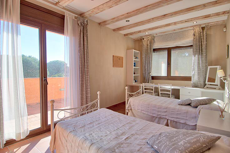 Chalet 5 chambres avec Piscine et jardin à Mont-ras - Acheter - vendre