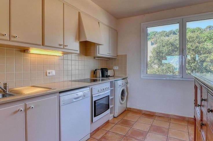 Appartement 2 chambres avec Piscine, Vues à la mer, Wifi, Parking et jardin à Calella de Palafrugell - Location Vacances - Touristique