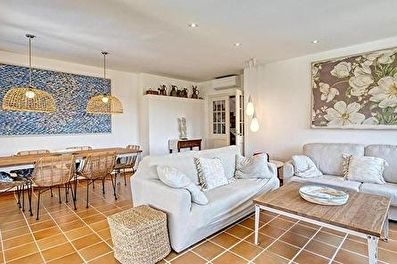 Apartment with Pool, Sea views, Air-conditioning, Wifi and garden in Calella de Palafrugell - Buy - For sale