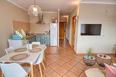 Apartment with Pool, Parking and garden in Tamariu - Buy - For sale