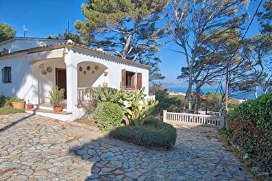 House with Sea views, Air-conditioning and garden in Begur - Buy - For sale
