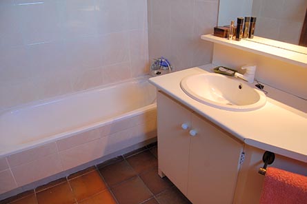 Paired house with Pool and Sea views in Begur - Buy and sell