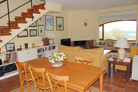 Paired house with Pool and Sea views in Begur - Buy and sell