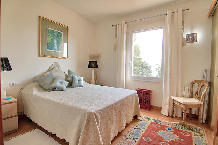 Individual house with Pool and Sea views in Begur - Buy and sell