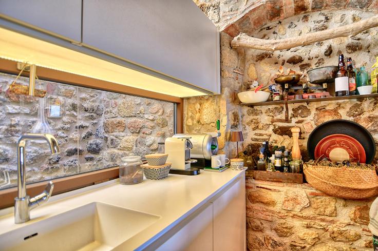 Stone house in Pals - Buy and sell