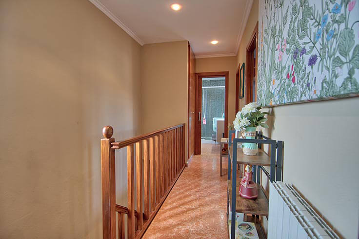 Individual house with Pool in EsclanyÃ  - Buy and sell