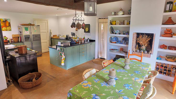 Farmhouse with Pool, Air-conditioning and Barbecue in Pals