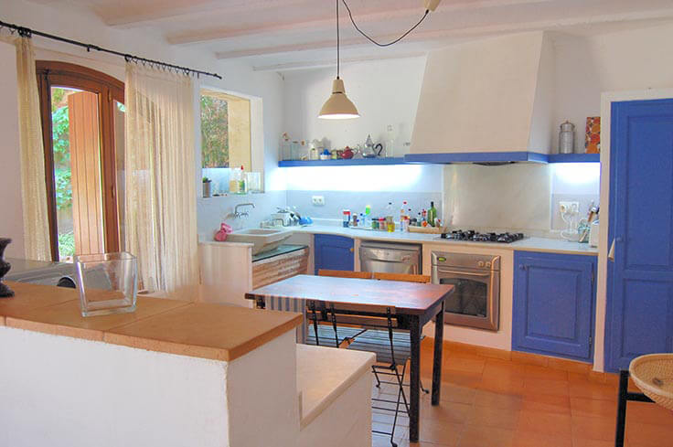 Town house with Pool in Vilamacolum - Buy and sell