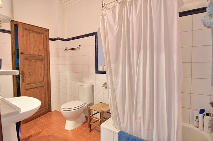 Farmhouse in BISBAL D