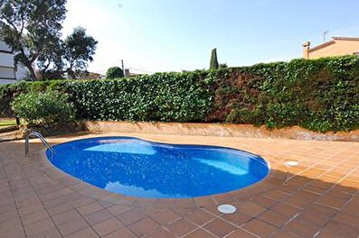 Apartment with Pool in Calella de Palafrugell - Rent Seasonal