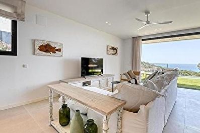 Chalet with Pool, Wifi, Parking, Barbecue and garden in Calella de Palafrugell - Rent Seasonal