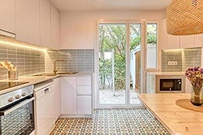 Apartment with Pool, Sea views, Air-conditioning, Wifi, Parking and garden in Calella de Palafrugell - Rent Tourist