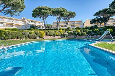 Apartment with Pool and garden in Calella de Palafrugell - Rent Vacation