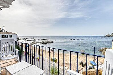 Apartment with Sea views and Wifi in Calella de Palafrugell - Rent Tourist