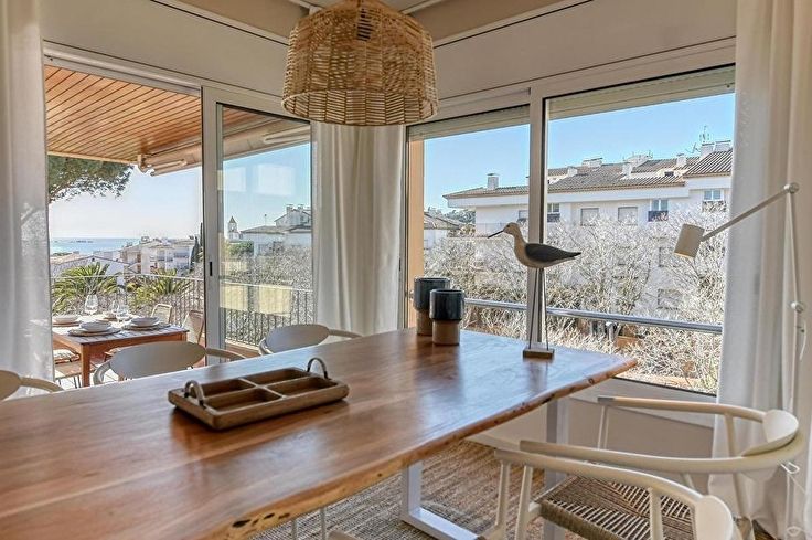 Apartment 3 bedrooms with Pool, Sea views, Parking and garden in Calella de Palafrugell - Rent Seasonal