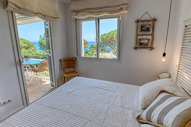 Apartment 3 bedrooms with Sea views, Wifi and garden in Calella de Palafrugell - Rent Seasonal