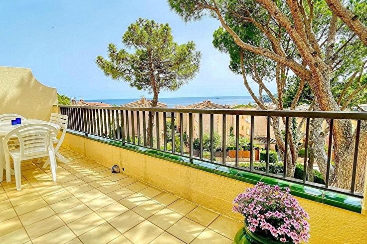 Apartment 3 bedrooms with Pool and garden in Calella de Palafrugell - Rent Vacation - Tourist