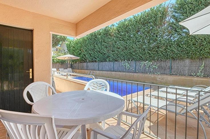 Apartment 2 bedrooms with Pool, Wifi and Parking in Calella de Palafrugell - Rent Seasonal