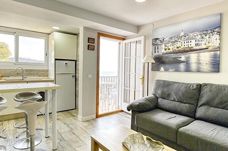 Apartment 2 bedrooms with Pool, Sea views, Wifi, Parking and garden in Calella de Palafrugell - Rent Vacation - Tourist