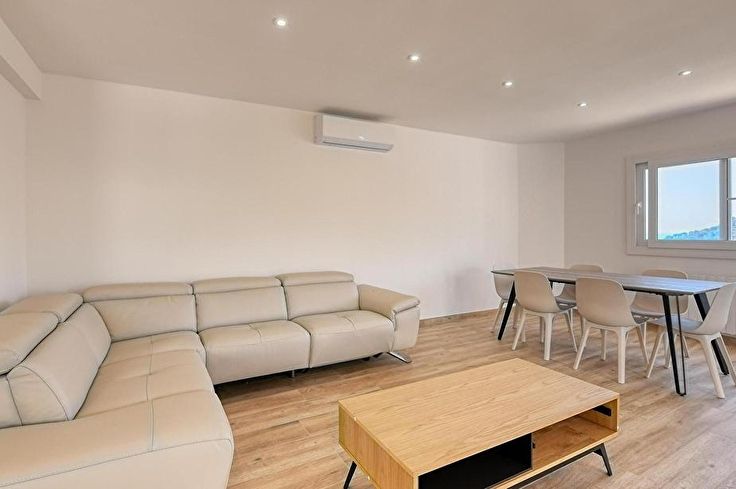 Apartment 3 bedrooms with Pool, Sea views, Parking and garden in Calella de Palafrugell - Rent Seasonal