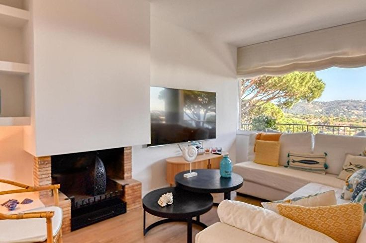 Apartment 4 bedrooms with Pool, Sea views, Parking and garden in Calella de Palafrugell - Rent Seasonal