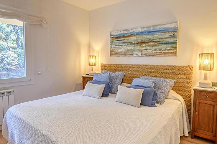 Apartment 4 bedrooms with Pool, Sea views, Parking and garden in Calella de Palafrugell - Rent Seasonal