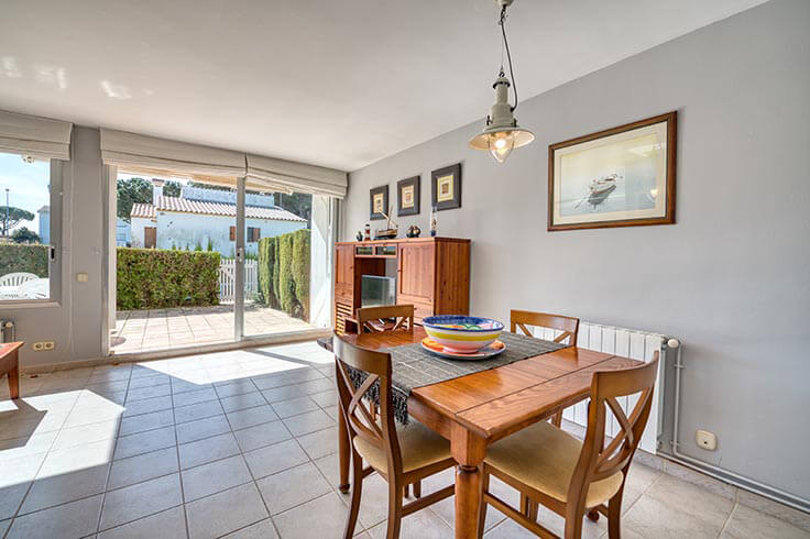 Apartment 2 bedrooms with Pool, Parking and garden in Calella de Palafrugell - Rent Vacation - Tourist