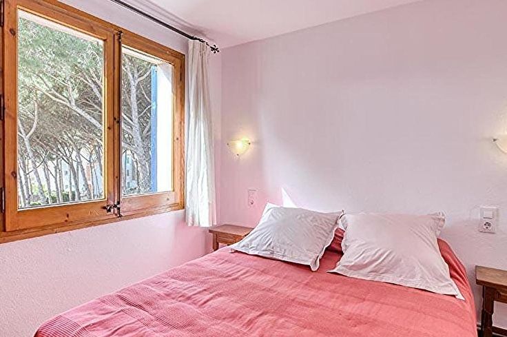 Apartment 4 bedrooms with Sea views and Parking in Calella de Palafrugell - Rent Seasonal