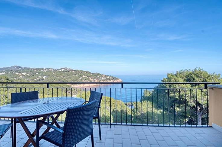 Penthouse 3 bedrooms with Pool, Sea views, Parking and garden in Tamariu - Rent Vacation - Tourist