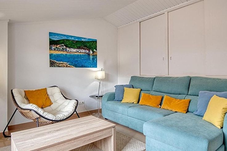 Semi detatched house 4 bedrooms in Tamariu - Rent Seasonal