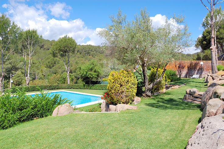 Apartment 2 bedrooms with Pool, Parking and garden in Llofriu - Rent Vacation - Tourist