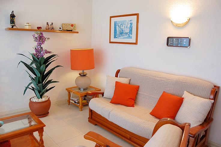 Apartment 2 bedrooms with Pool, Parking and garden in Llofriu - Rent Vacation - Tourist