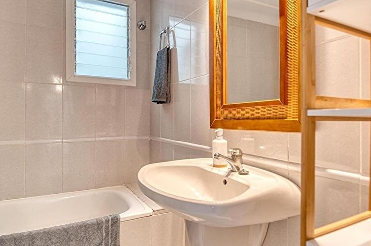 Apartment 2 bedrooms with Pool, Air-conditioning, Wifi, Parking and garden in Llafranc - Rent Vacation - Tourist