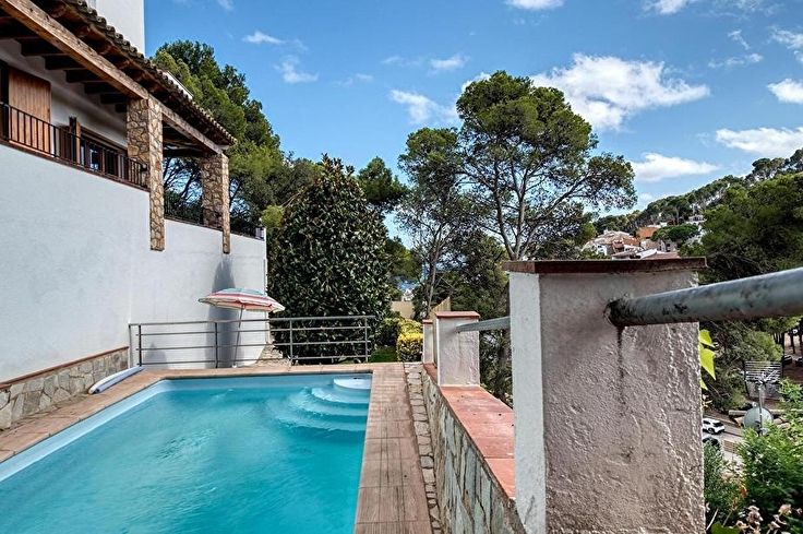 Paired house 4 bedrooms with Pool, Air-conditioning and Wifi in Esclanyà - Rent Vacation - Tourist