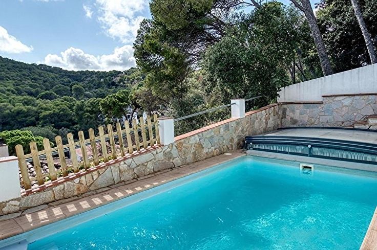 Paired house 4 bedrooms with Pool, Air-conditioning and Wifi in Esclanyà - Rent Vacation - Tourist