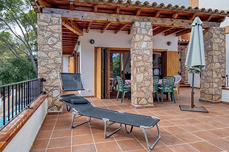 Paired house 4 bedrooms with Pool, Wifi and Parking in Tamariu - Rent Seasonal