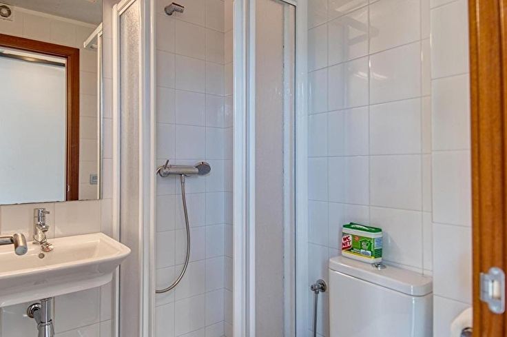 House 4 bedrooms with Pool and Wifi in Esclanyà - Rent Vacation - Tourist