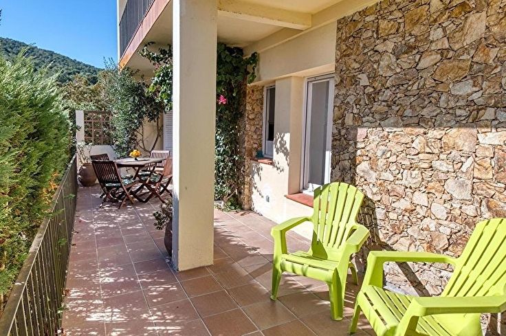 Apartment 2 bedrooms with garden in Esclanyà - Rent Vacation - Tourist