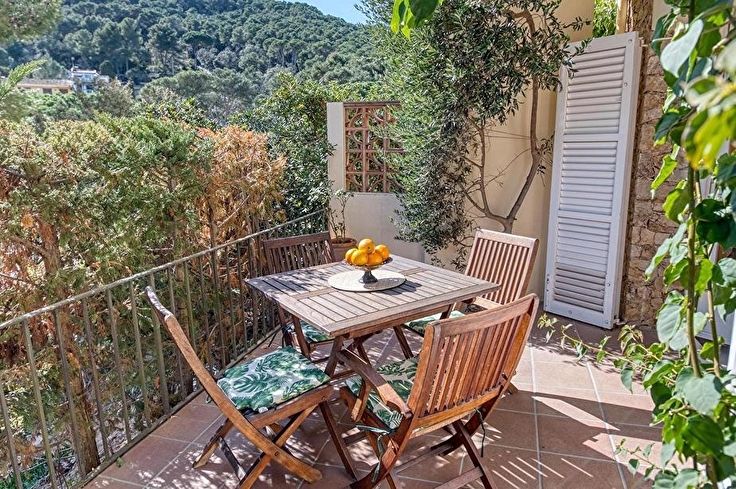 Apartment 2 bedrooms with garden in Esclanyà - Rent Vacation - Tourist