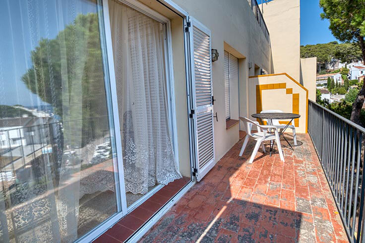 Apartment 4 bedrooms in Tamariu - Rent Seasonal