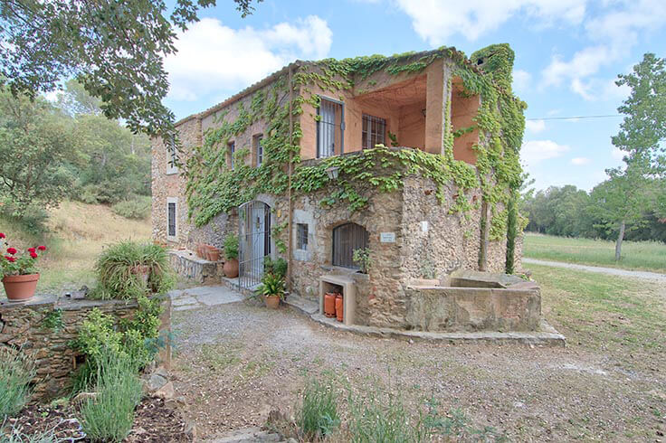 Farmhouse 5 bedrooms with Pool and garden in Llofriu - Rent Vacation - Tourist