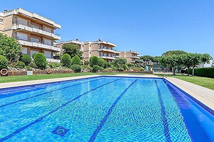 Apartment 3 bedrooms with Pool, Sea views, Parking and garden in Calella de Palafrugell - Buy - For sale