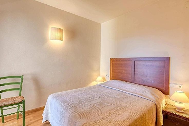 Apartment 3 bedrooms with Pool, Sea views, Parking and garden in Calella de Palafrugell - Buy - For sale