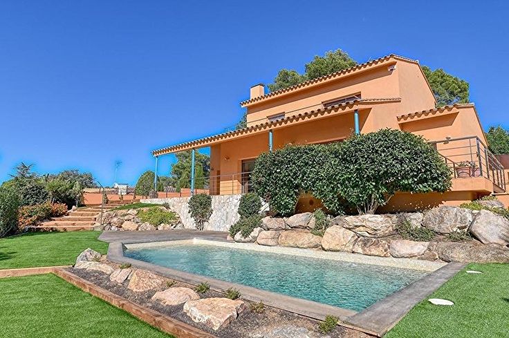 Individual house 5 bedrooms with Pool, Air-conditioning and garden in Llafranc - Buy - For sale