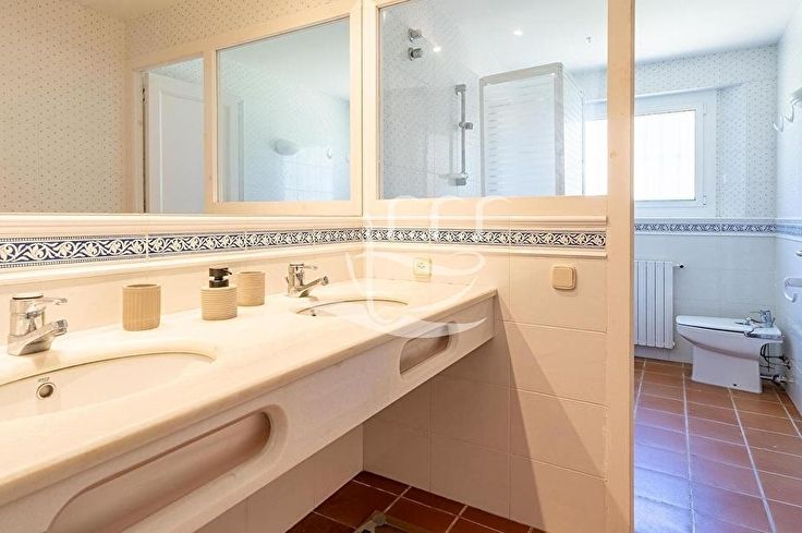 Chalet 5 bedrooms in Llafranc - Buy - For sale