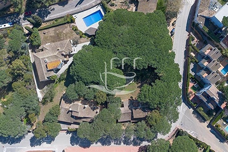 Chalet 5 bedrooms in Llafranc - Buy - For sale