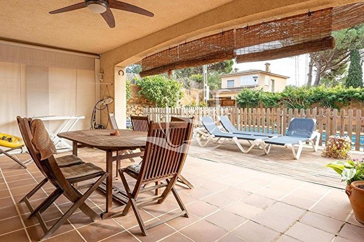 Individual house 4 bedrooms in Calella de Palafrugell - Buy - For sale