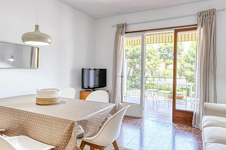 Apartment 3 bedrooms with Pool and garden in Calella de Palafrugell - Buy - For sale