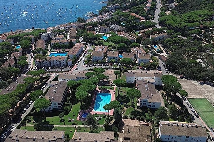 Apartment 4 bedrooms with Pool and garden in Calella de Palafrugell - Buy - For sale