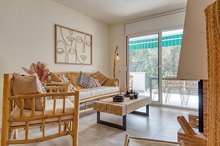 Apartment 4 bedrooms with Pool, Parking and garden in Tamariu - Buy - For sale